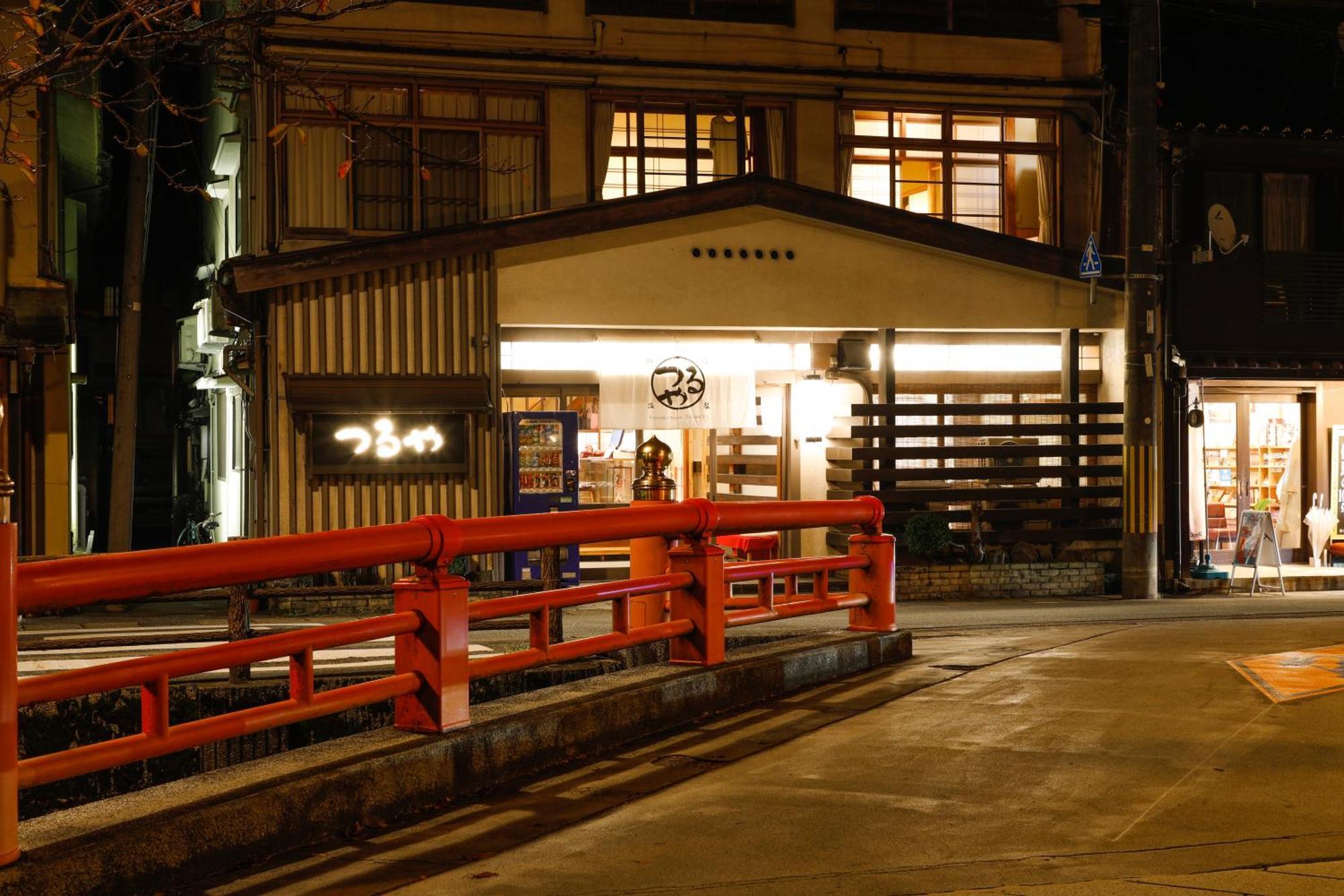 Tsuruya Ryokan Toyooka  Bagian luar foto